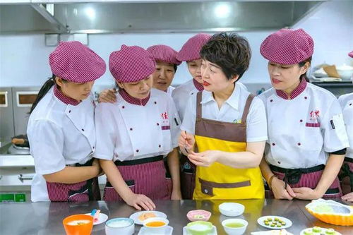 家政服務(wù)技術(shù)含量不高 這位全國五一勞動(dòng)獎(jiǎng)?wù)芦@得者不簡(jiǎn)單